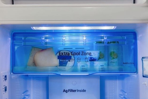 Tủ lạnh Panasonic NR-TV301VGMV có ngăn Extra Cool Zone ướp lạnh cực nhanh